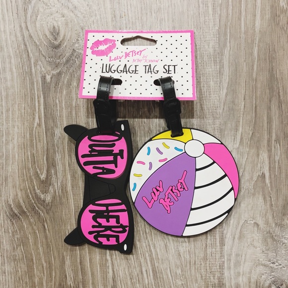 betsey johnson luggage tag